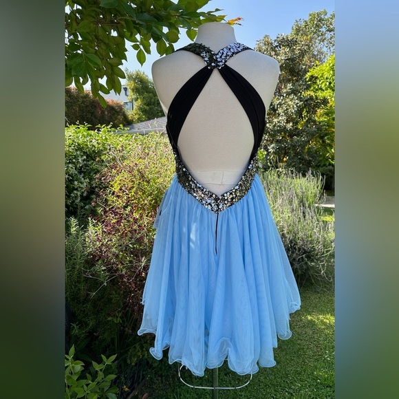 NWT Blondie Nites Fit and Flare Dress - size 11 Juniors - Picture 3 of 5